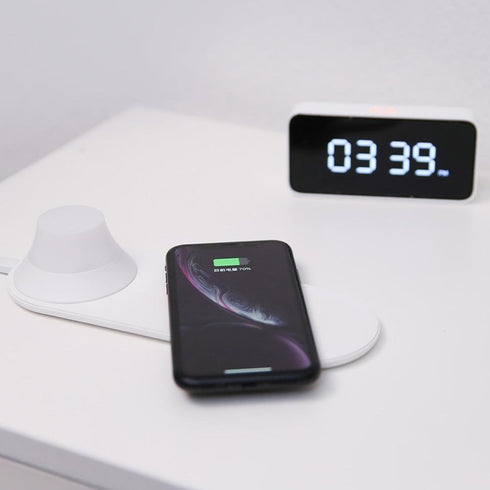 Estrix™ Wireless Charger with Detachable Light